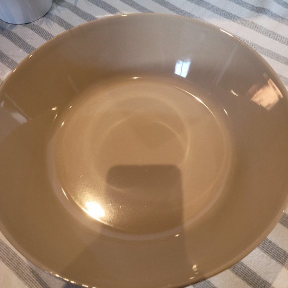 The Pampered Chef Large Stoneware Serving Bowl - Picture 3 of 7